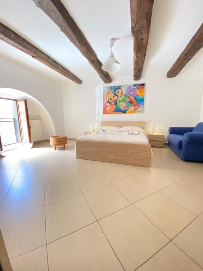 Ch Suite & Privateparking - Corso 18 Agosto - Apartment Potenza Dış mekan fotoğraf